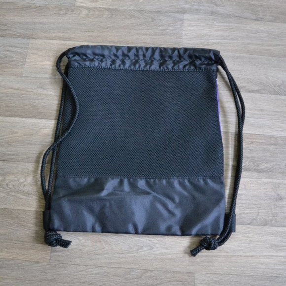 NWOT University of Washington Huskies Drawstring Slingback Gear - Picture 4 of 4